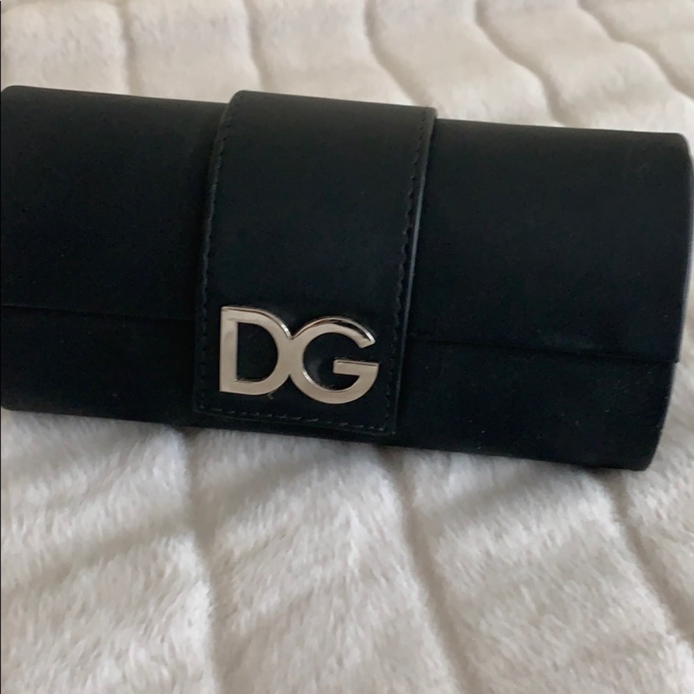 Dolce & gabbana sun glasses